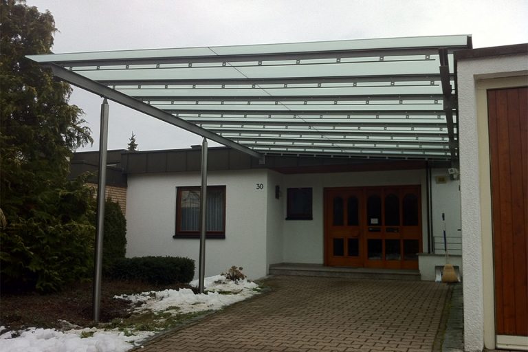 Überdachung für das Auto