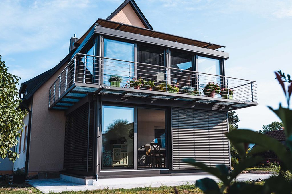 Balkon mit Schiebeelementen